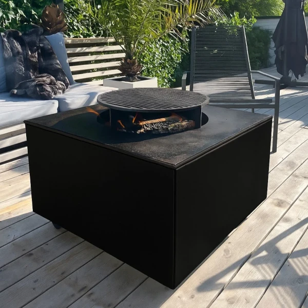 Tommre Block Grill Svart Grillar & Pizzaugnar miljöbild